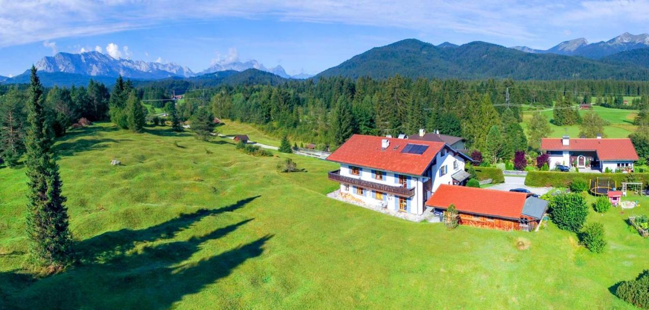 Ferienwohnungen Arnika Krün Esterno foto
