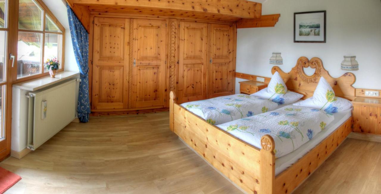 Ferienwohnungen Arnika Krün Esterno foto
